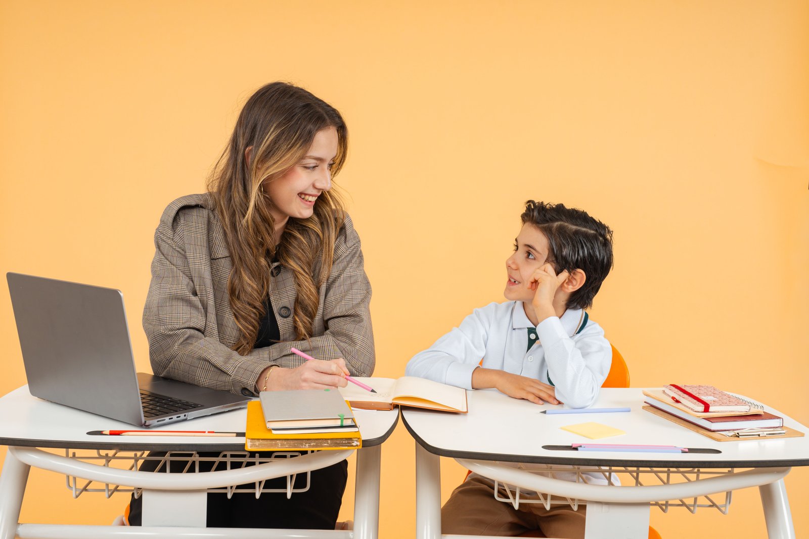 Teacher teaching students